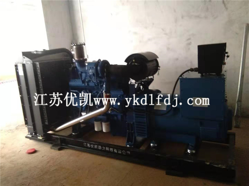 2021年8月13日，玉柴300KW柴油發(fā)電機(jī)組交付廣東茂名某養(yǎng)殖公司使用