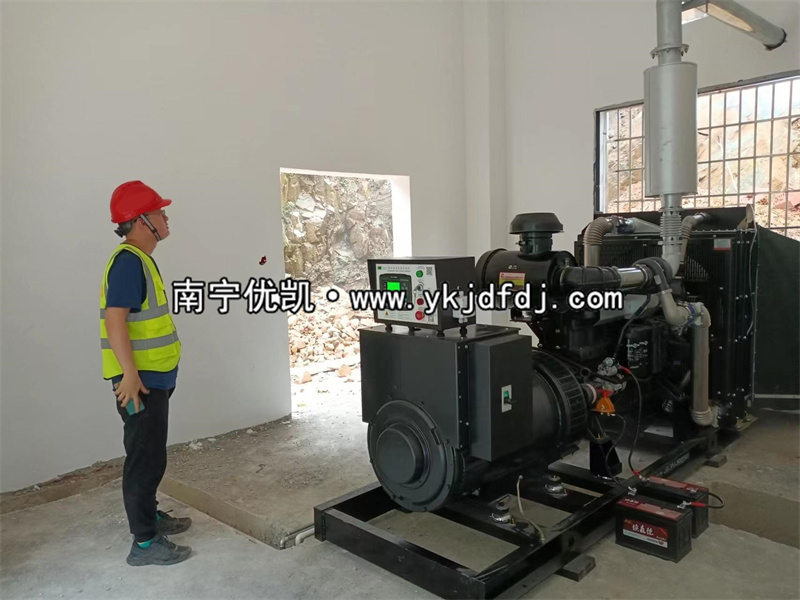 2022年5月6日，250KW上柴發(fā)電機(jī)組交付廣西某建筑工程隊(duì)使用